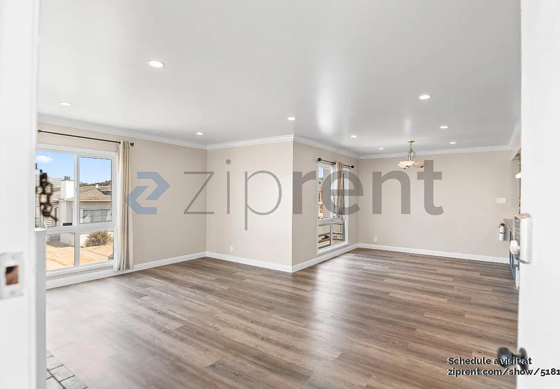 3 bed, 1120 sqft, $4,410 — Photo 4