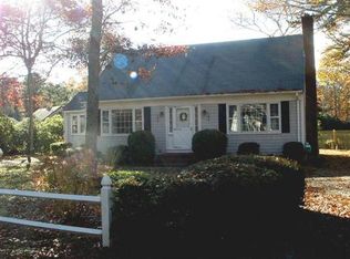 14 Neshobe Rd, Mashpee, MA 02649