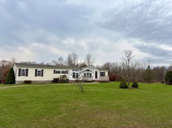 6280 Western Trl, Mc Kean, PA 16426
