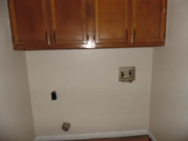 2642 Manchester Dr — Photo 5
