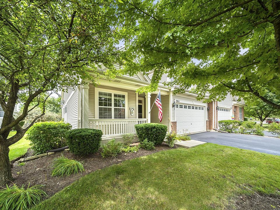 1st image of 1961 Glenwood Cir #B
