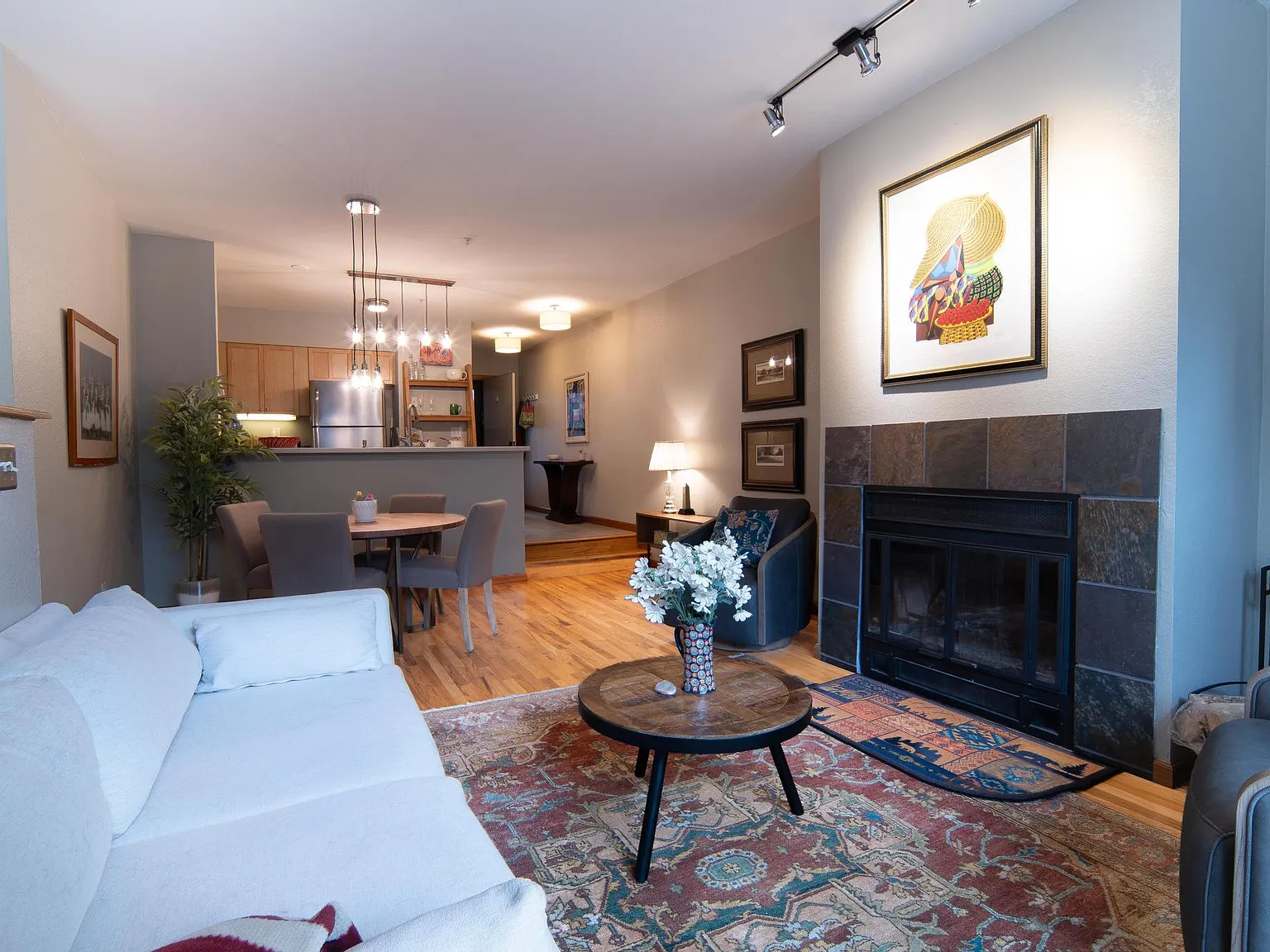 1 bed, 959 sqft, $3,400 — Photo 4