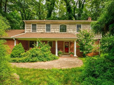 49 Chateau Drive, Melville, NY, 11747
