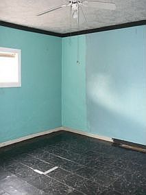 4th image of 2225 Kingsdale Dr
