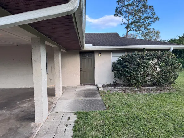915 E Weatherbee Rd, Fort Pierce, FL 34982