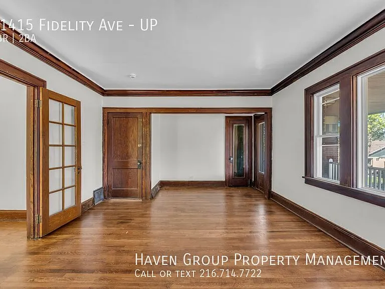 11415 Fidelity Ave #UP — Photo 4