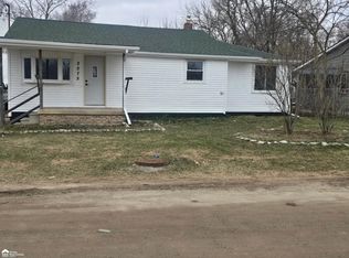 2275 Connell St, Burton, MI 48529