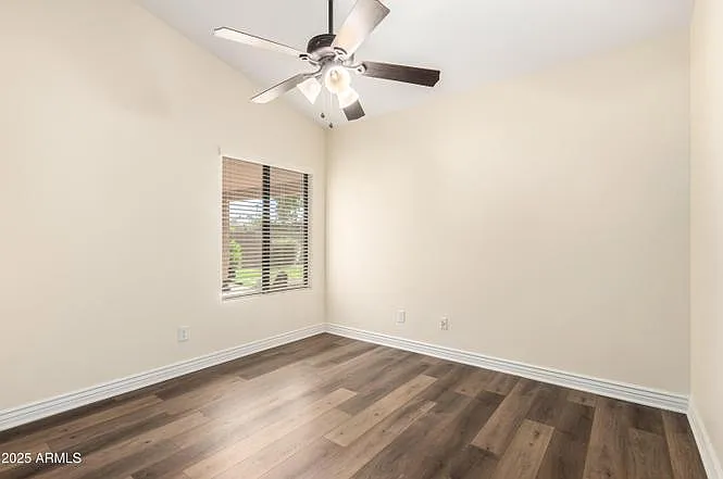 1517 W Islandia Dr — Photo 25