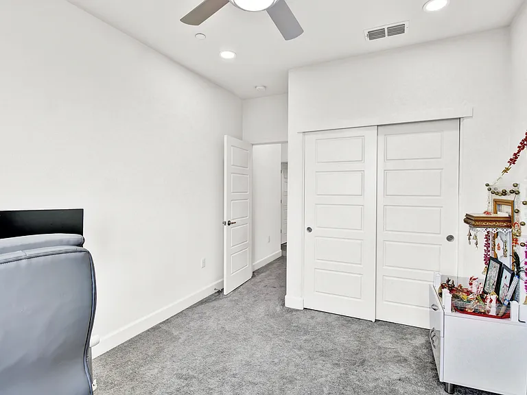 3843 Stanwick Ave — Photo 50