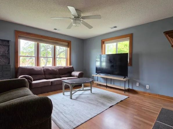 312 2nd St N, Delano, MN 55328