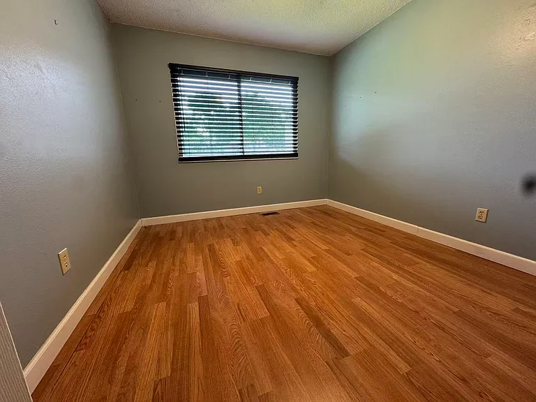 15420 Country Ridge Dr — Photo 13