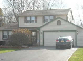232 Doewood Ln, Rochester, NY 14606
