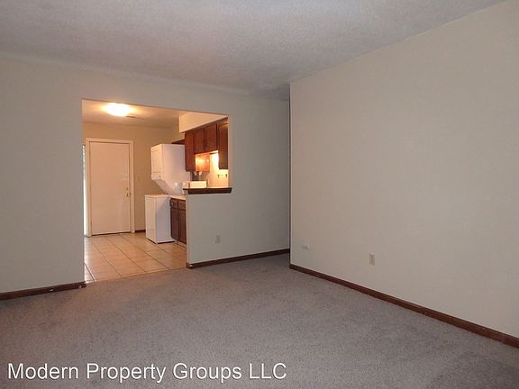 2nd image of 1705 Canyon Dr #B