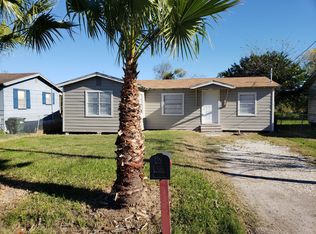 120 Algodon St, Taft, TX 78390