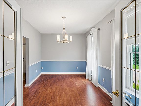 5th image of 14655 Raspberry Dr