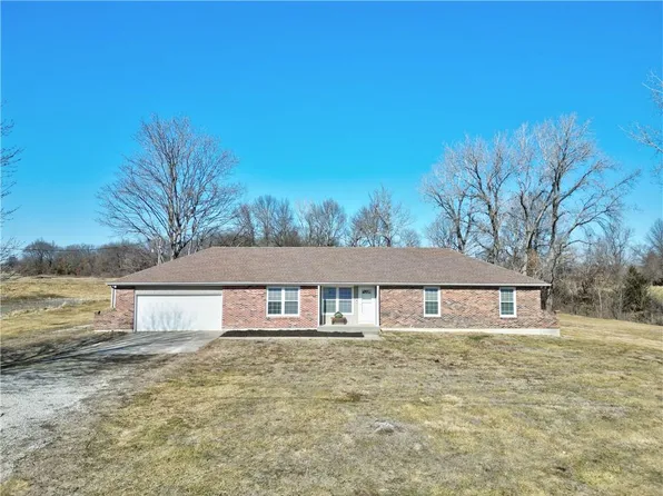 26704 E 243rd St, Harrisonville, MO 64701