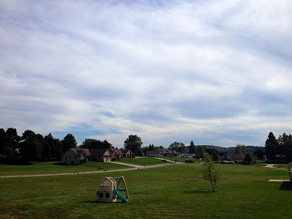 5th image of 511 Stone Meadow Cir
