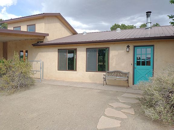 Nice, safe neighborhood