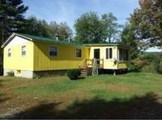 24 Sportsmen Cv, Hartland, VT 05048