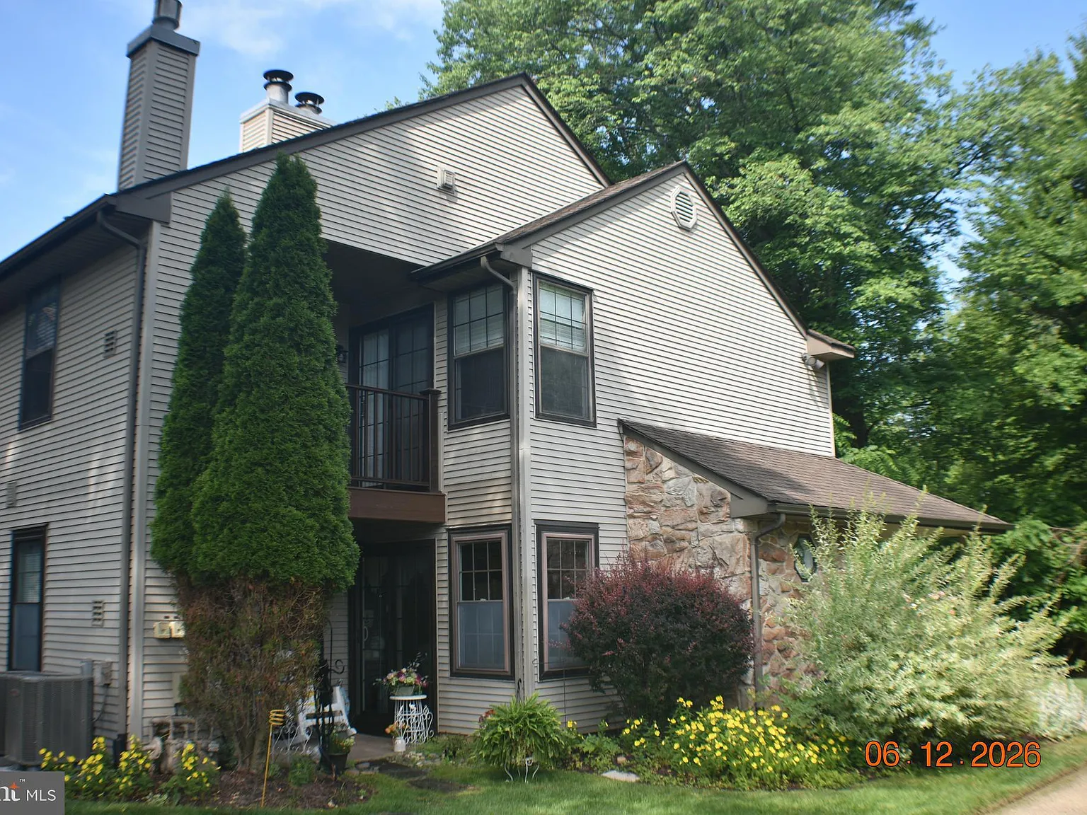 2 bed, $2,150 — Photo 4