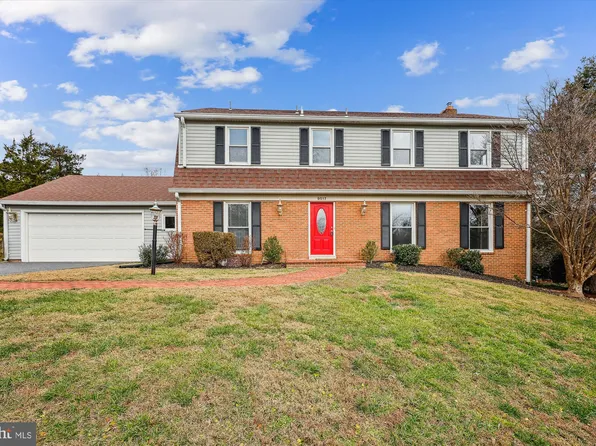 9517 Kentsdale Dr, Potomac, MD 20854