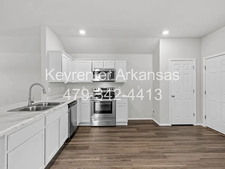 817 S Katlyn Dr — Photo 10