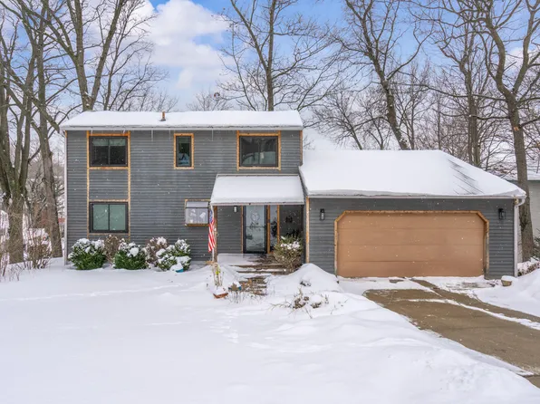 343 Southfork Dr, Plainwell, MI 49080
