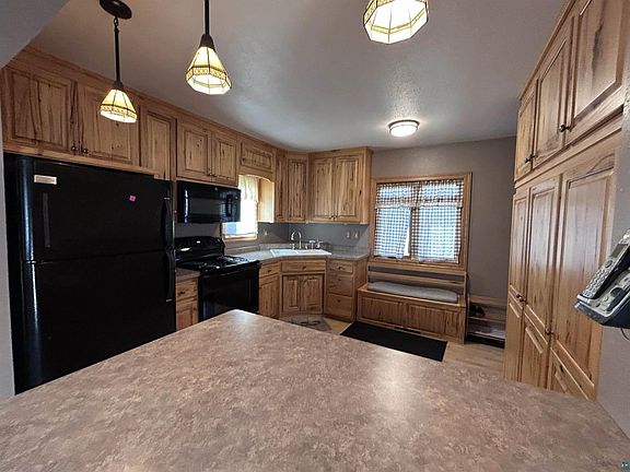 3rd image of 1642 Merryview Ln