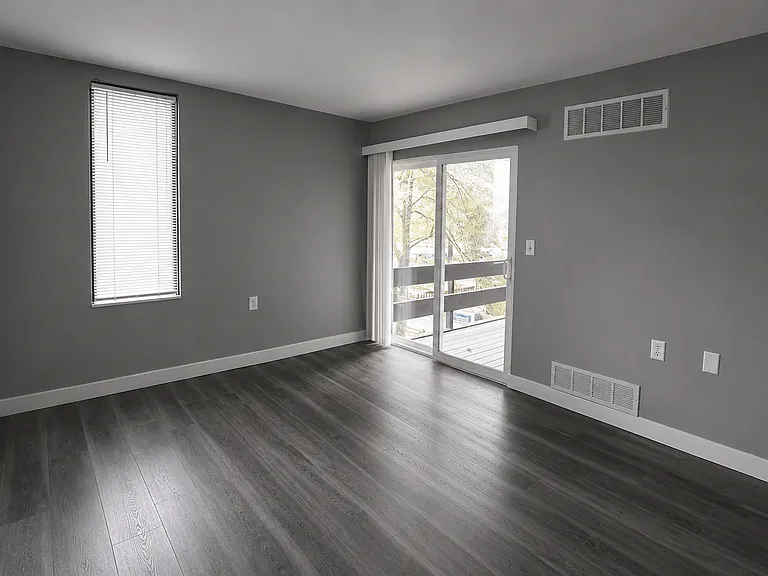 1102 Salem Ave #1J — Photo 11