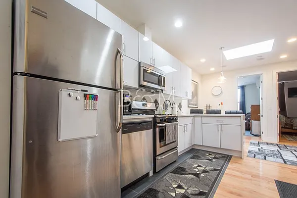 Rented by Brick&Mortar | media 1