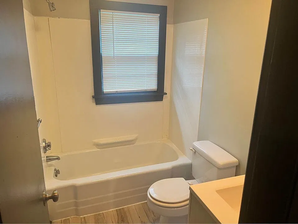 217 North Main St — Photo 4
