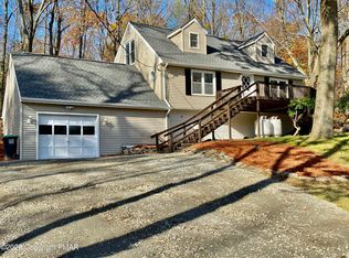 154 Ruby Ln, Stroudsburg, PA 18360