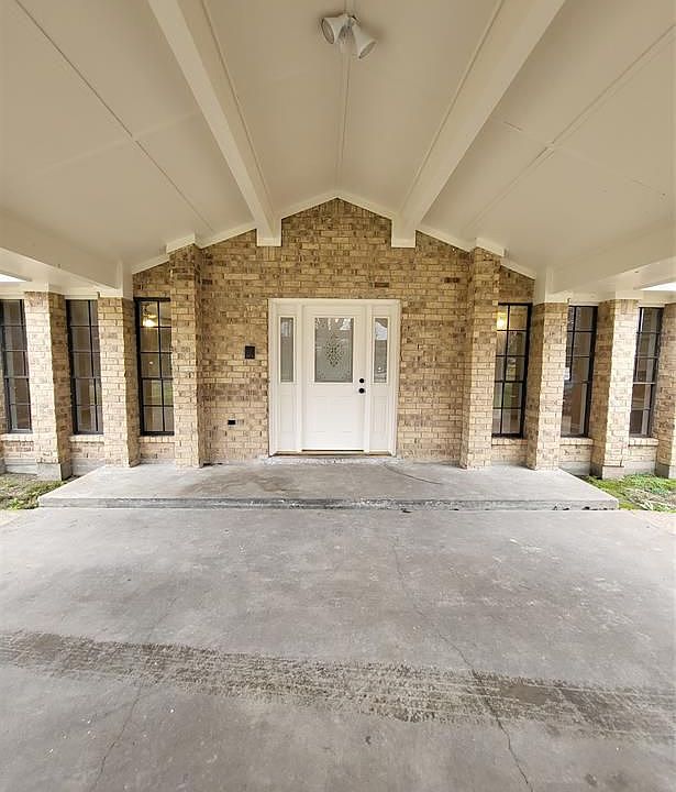 1st image of 17217 Porter Ln #C