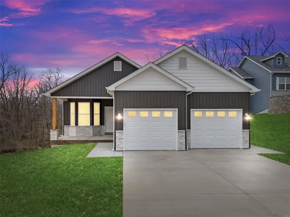295 Auburn Ridge Dr, Troy, MO 63379