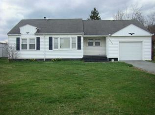 2888 Ritter Dr, Shady Spring, WV 25918