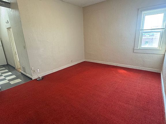 4th image of 117 S Main St #4