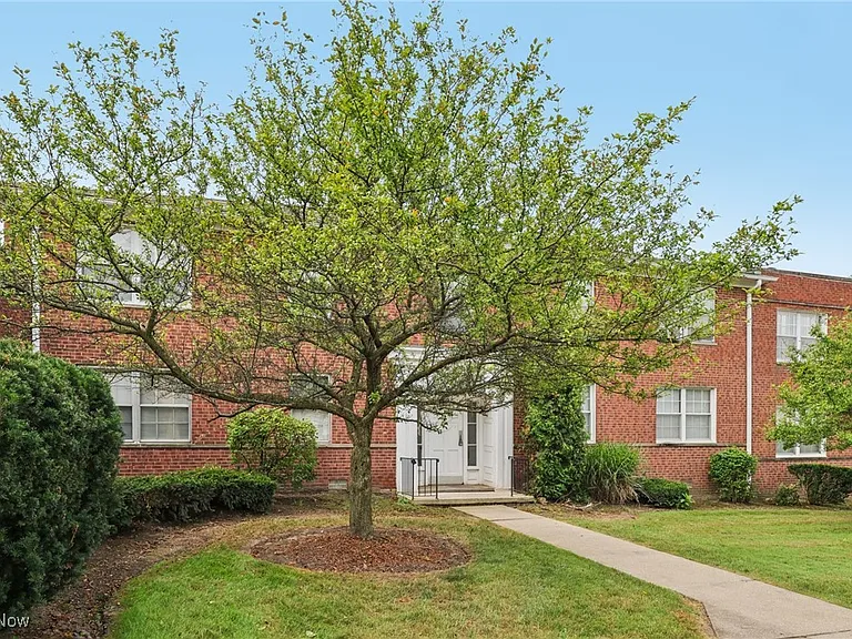 3279 Warrensville Center Rd #15D — Photo 3