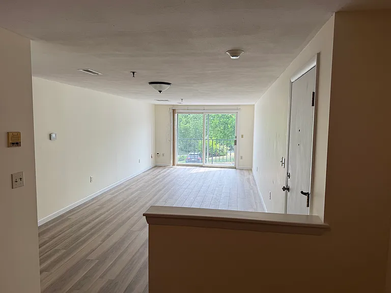 45 Christopher Dr — Photo 7
