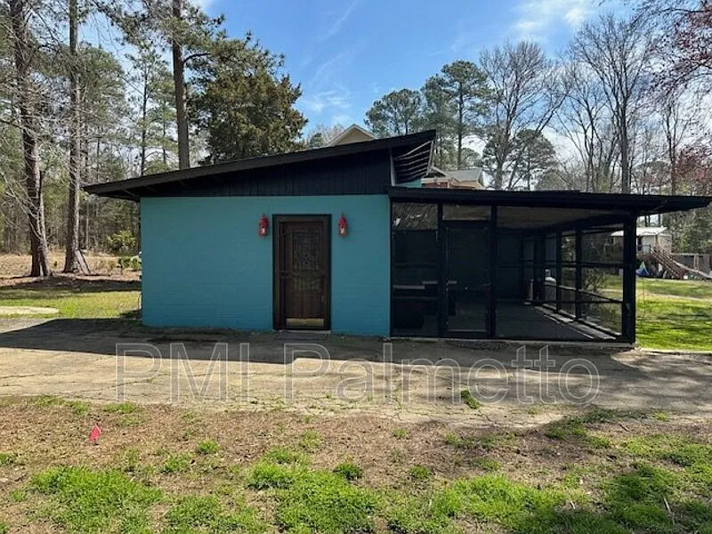 2 bed, 1.0 bath, 900 sqft, $1,750 — Photo 4