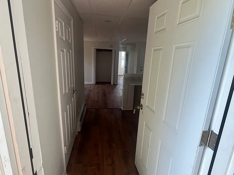 1122 1st St #3 — Photo 4