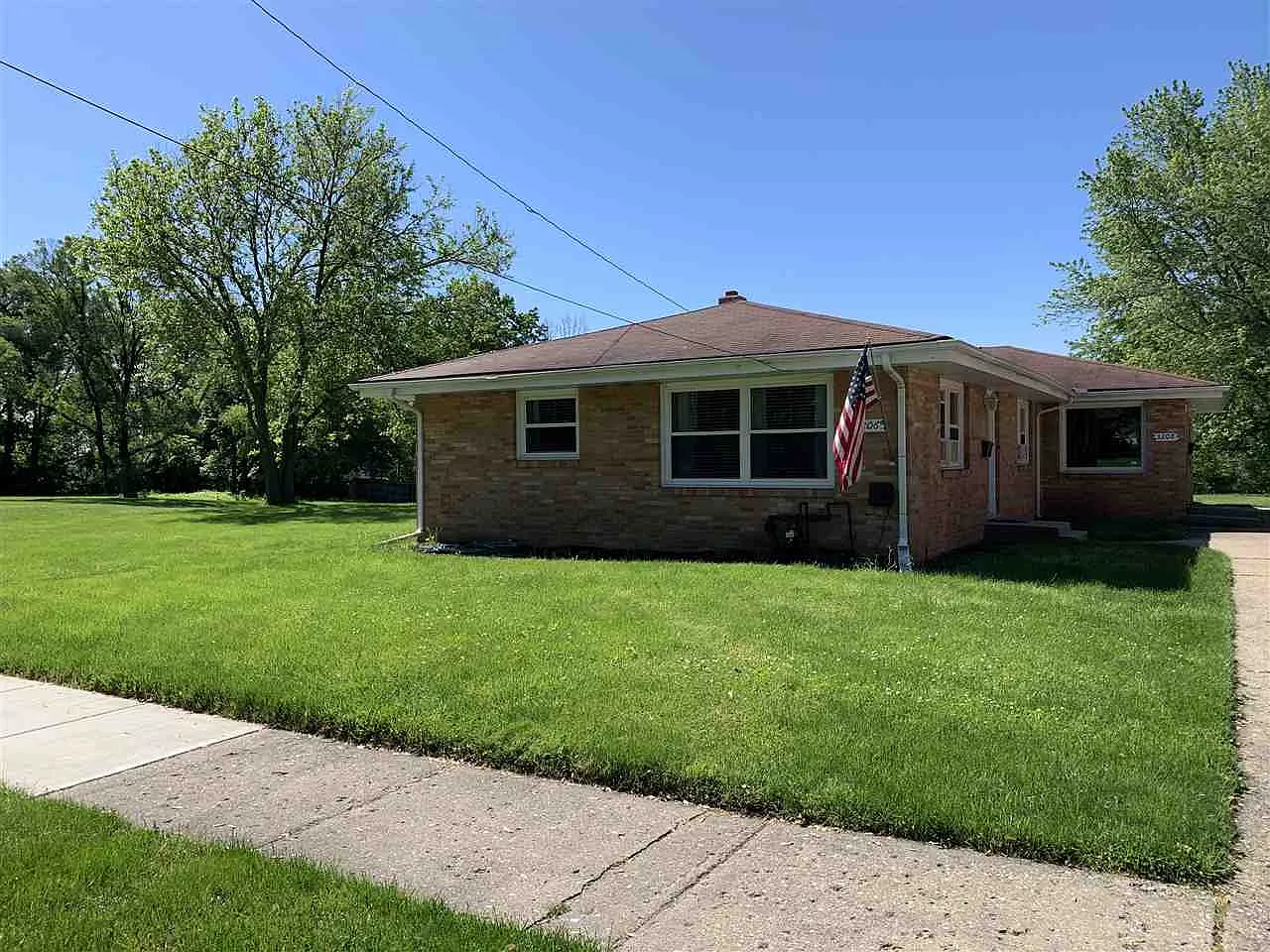 1206 Blaisdell St photo 1