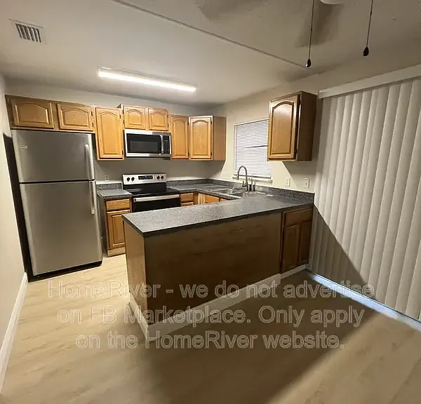 1111 W 2nd St — Photo 23