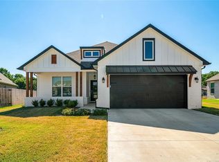 2800 S 7th Ct E, Broken Arrow, OK 74012