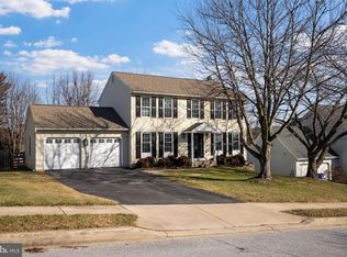 1105 Village Gate Dr, Mount Airy, MD 21771