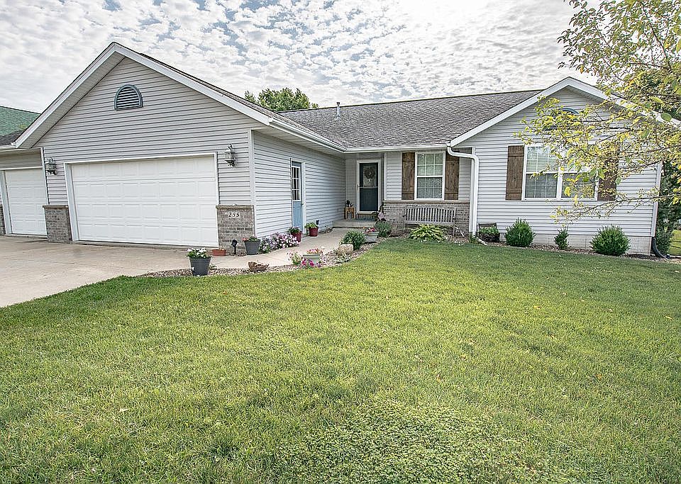 255 Jappa Rd, Ely, IA 52227 Zillow