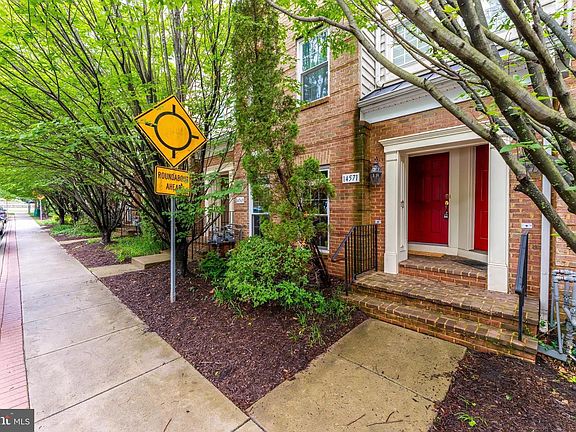 3rd image of 14571 Marlow St