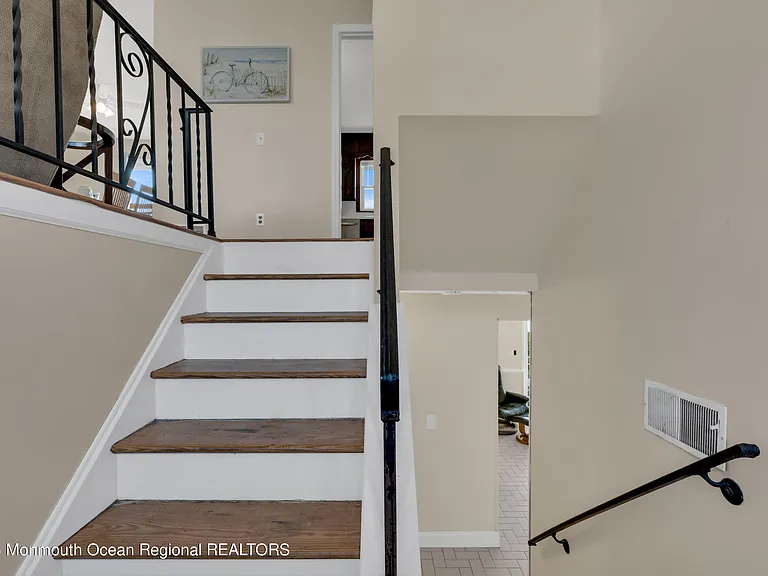 415 15th Ave — Photo 27