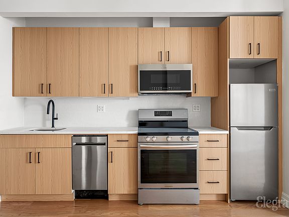 4th image of 117 W 111th St #7