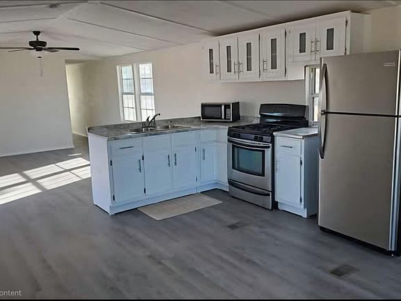 3rd image of 674 Supima Dr