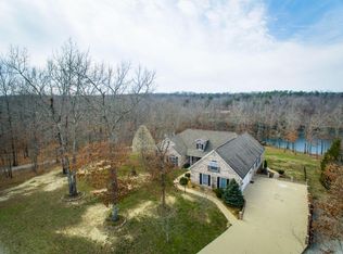 235 Sycamore Bnd, Monterey, TN 38574